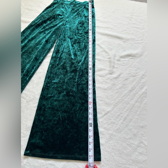 Forever 21 Emerald Green pants - Picture 7 of 10